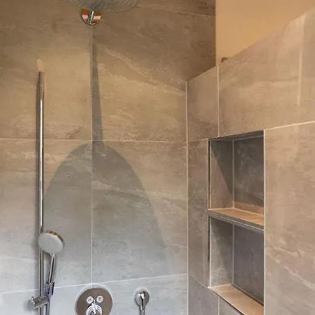 Gaestehaus Kaltenbach 3* ستوفت ام بريسغو