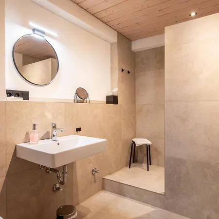 Gaestehaus Kaltenbach אורחן 3*