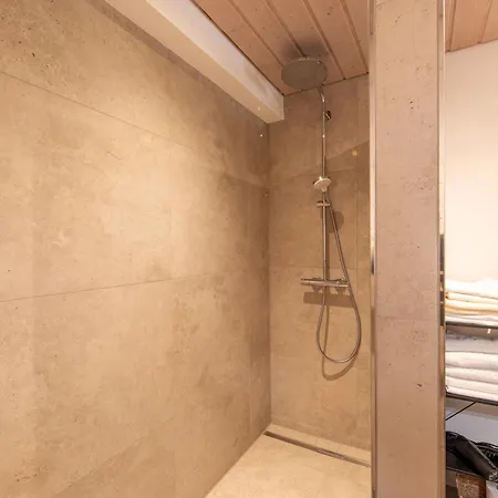 אורחן Gaestehaus Kaltenbach 3*