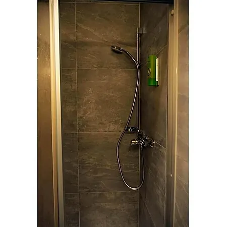 אורחן Gaestehaus Kaltenbach 3*